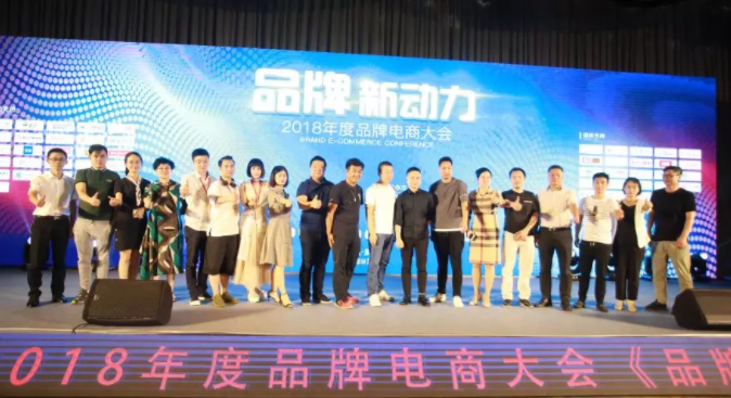 【對(duì)話江小白】為品牌助力，一榨鮮“不糾結(jié)做自己”