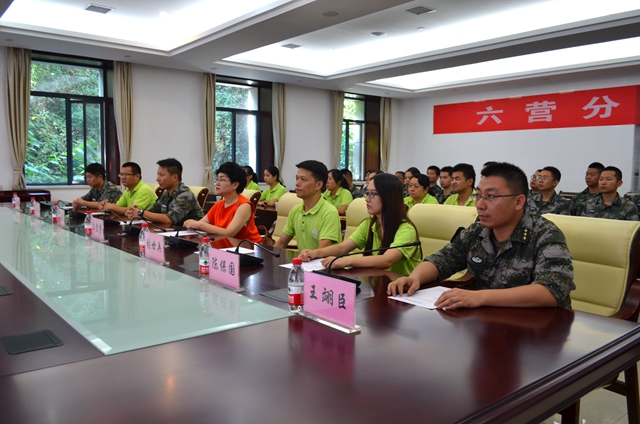 一榨鮮谷物飲料八一進(jìn)軍營(yíng)，軍民魚(yú)水情深